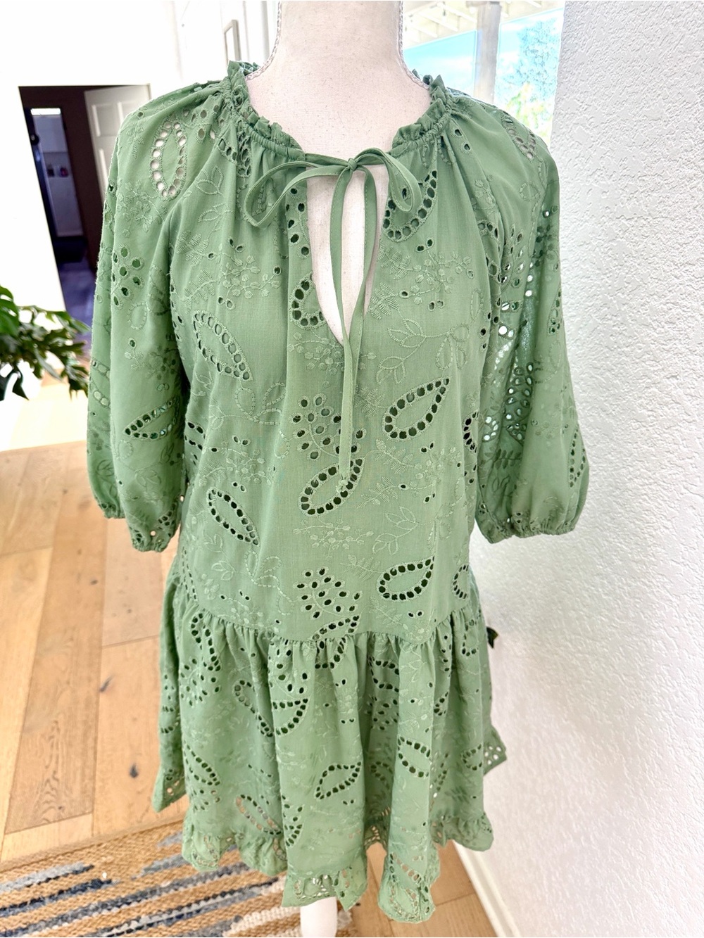 Women's Sage Green Eyelet Tie-Neck Babydoll Dress Fully Lined SZ Medium